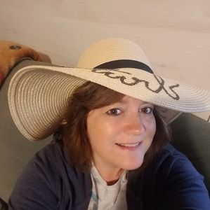 Meet your Posher, Bonnie